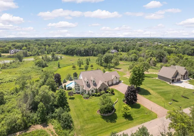 Photo 3 of Single family home for sale at 9721 Frontier Ln, Lakeville, MN 55044 | MLS# 6800624 | Listing updated on 2026-06-19
