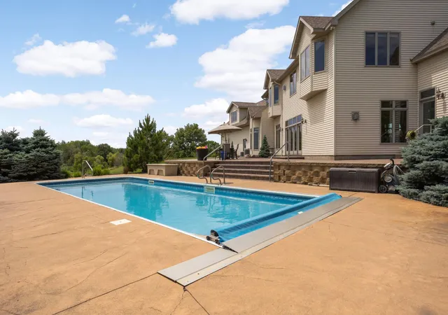 Photo 4 of Single family home for sale at 9721 Frontier Ln, Lakeville, MN 55044 | MLS# 6800624 | Listing updated on 2026-06-19