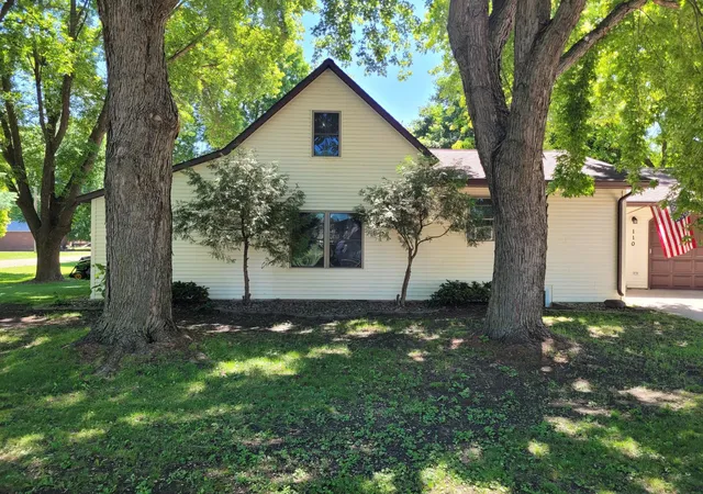 Photo 3 of Sale Pending at 110 N Grant St, Taunton, MN 56291 | MLS# 6800673 | Listing updated on 2026-08-14