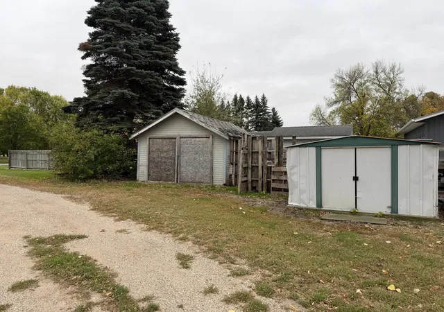 Homes for sale in Lisbon, ND | 1208 Webster St, Lisbon, ND 58054 | MLS# 6800882