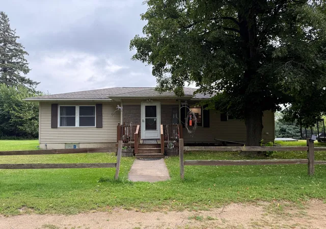 Homes for sale in Westbrook, MN | 37261 280th St, Westbrook, MN 56183 | MLS# 6801029