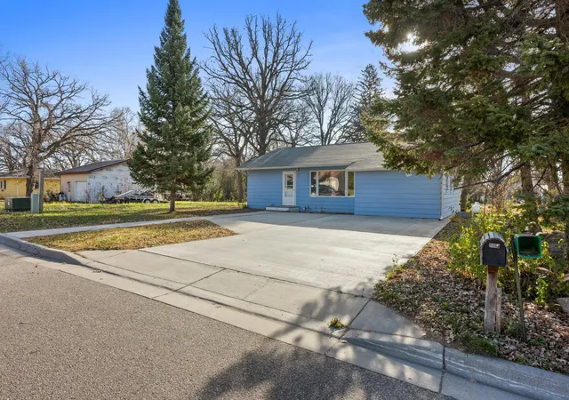2nd image of 227 1st St Nw, Elbow Lake, MN 56531 | MLS# 6801239