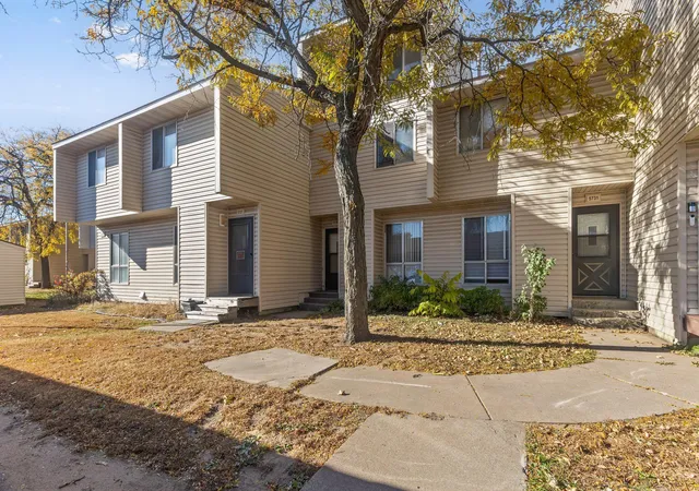 1st image of 5729 80th Ave N, Brooklyn Park, MN 55443 | MLS# 6802345