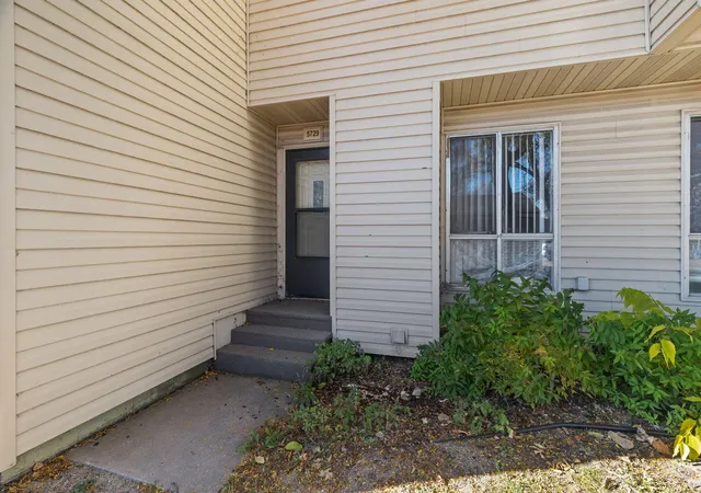 2nd image of 5729 80th Ave N, Brooklyn Park, MN 55443 | MLS# 6802345