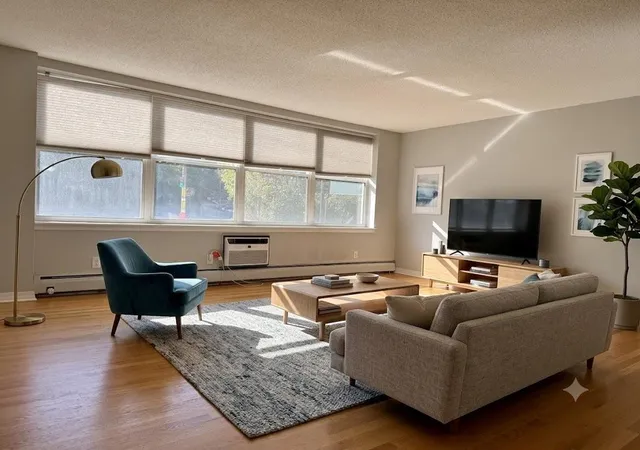 Photo 3 of Condo for sale at 3150 Excelsior Blvd #211, Minneapolis, MN 55416 | MLS# 6802562 | Listing updated on 2026-09-09