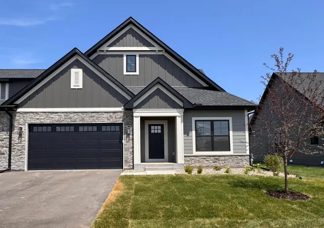 Photo 2 of Townhouse for sale at 18655 Icebox Ln, Lakeville, MN 55044 | MLS# 6802757 | Listing updated on 2026-09-22