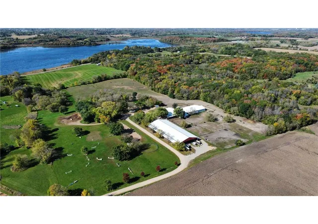 2nd image of 3035 Lake Sarah Rd, Maple Plain, MN 55359 | MLS# 6803107