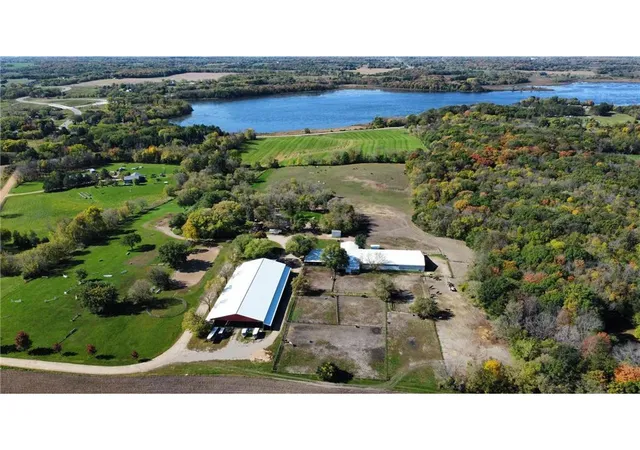 Photo 3 of Single family home for sale at 3035 Lake Sarah Rd, Maple Plain, MN 55359 | MLS# 6803107 | Listing updated on 2026-07-09