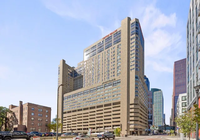 Photo 4 of Condo for sale at 433 S 7Th St #1821, Minneapolis, MN 55415 | MLS# 6804205 | Listing updated on 2026-10-05