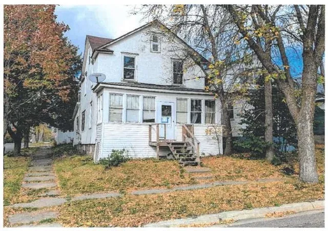 1st image of 601 Hayes St, Eveleth, MN 55734 | MLS# 6805641