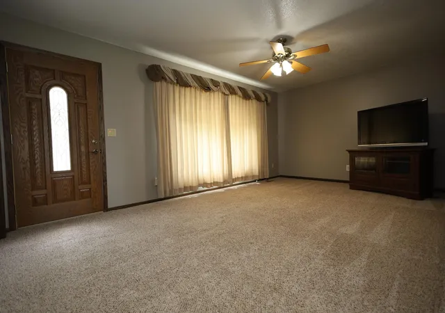 2nd image of 704 3rd Ave Ne, Hillsboro, ND 58045 | MLS# 6805784