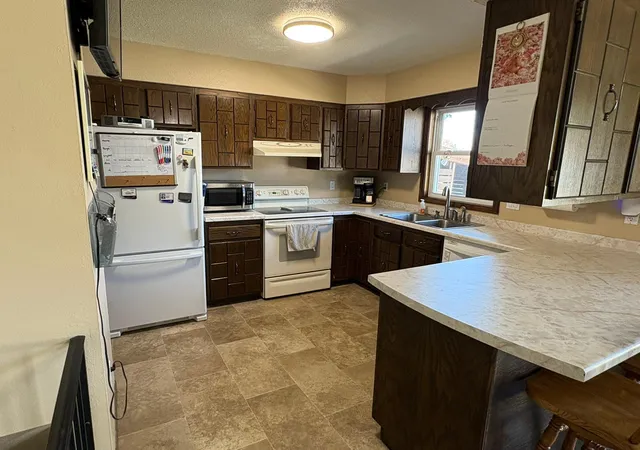 4th image of 704 3Rd Ave Ne, Hillsboro, ND 58045 | MLS# 6805784