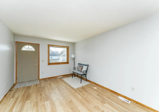 Homes for sale in Le Roy, MN | 209 E Henry St, Le Roy, MN 55951 | MLS# 6806049