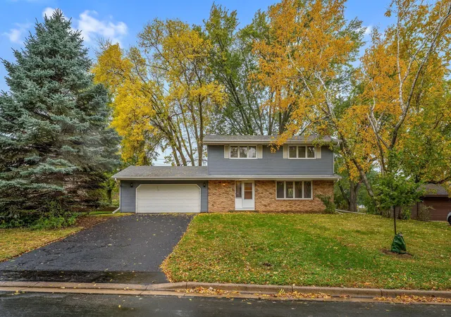 Photo 1 of Single family home for sale at 11036 27th Ave S, Burnsville, MN 55337 | MLS# 6806380 | Listing updated on 2026-10-05