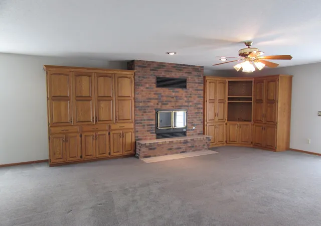 Photo 3 of Single family home for sale at 1700 Knollwood Dr, Fairmont, MN 56031 | MLS# 6806461 | Listing updated on 2026-07-31