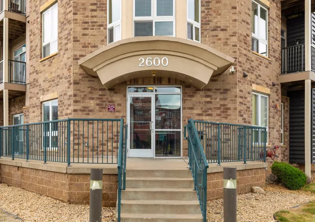 3rd image of 2600 University Ave Se #105, Minneapolis, MN 55414 | MLS# 6806627