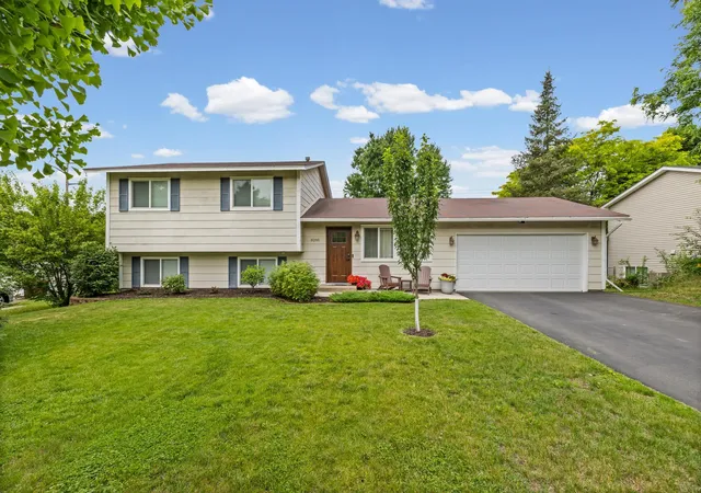 Photo 2 of Single family home for sale at 8296 Janero Ave S, Cottage Grove, MN 55016 | MLS# 6806740 | Listing updated on 2026-09-25