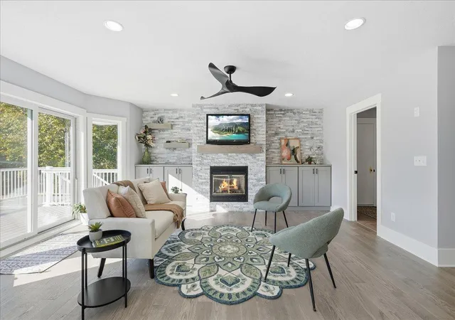 1st image of 786 Harlar Cir, Hudson, WI 54016 | MLS# 6807094