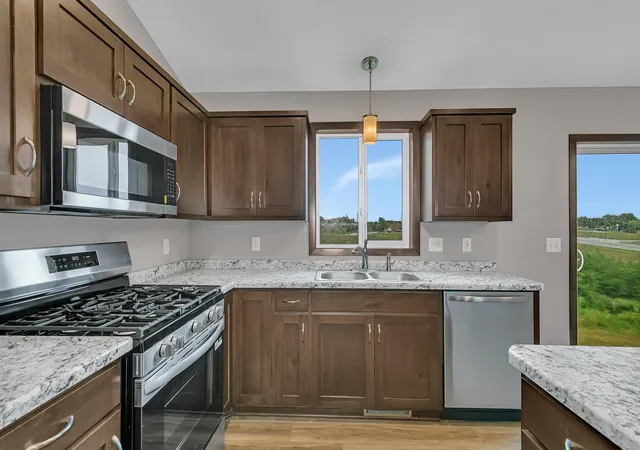 Photo 3 of Single family home for sale at 1804 Oak Pond Dr Nw, Sauk Rapids, MN 56379 | MLS# 6807422 | Listing updated on 2026-10-07