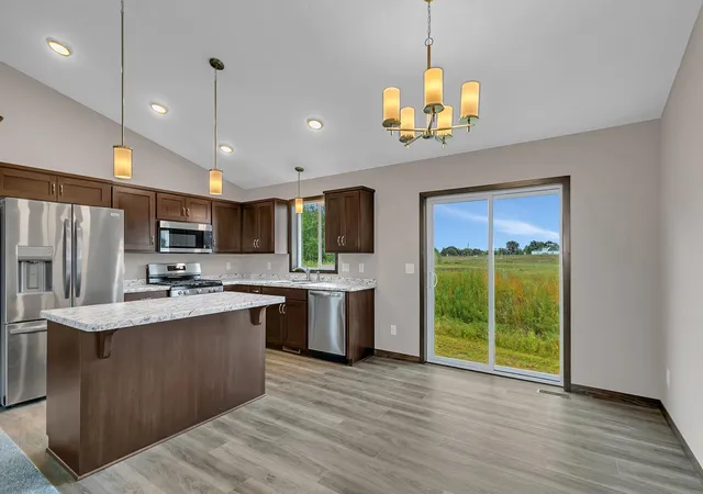 Photo 4 of Single family home for sale at 1804 Oak Pond Dr NW, Sauk Rapids, MN 56379 | MLS# 6807422 | Listing updated on 2026-10-07