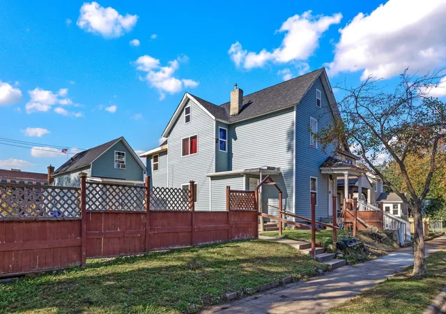 Multi family home for sale at 821 Hardenbergh Pl, Saint Paul, MN 55117 | MLS# 6807606