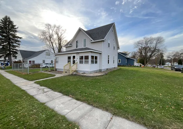 Homes for sale in Osakis, MN | 500 Central Ave, Osakis, MN 56360 | MLS# 6807626