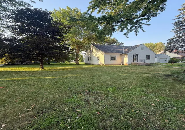 Single family home for sale at 523 E 11th Street, Gibbon, MN 55335 | MLS# 6807700