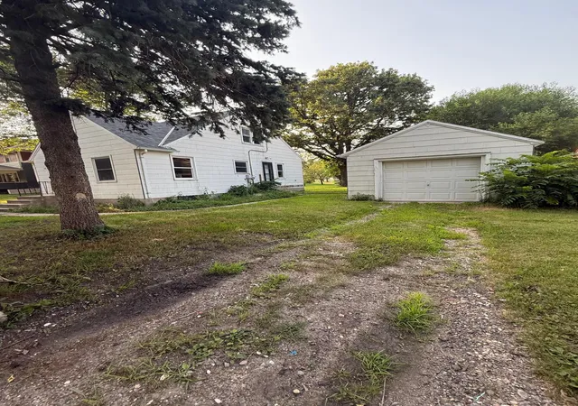 Photo 3 of Single family home for sale at 523 E 11th Street, Gibbon, MN 55335 | MLS# 6807700 | Listing updated on 2026-08-16