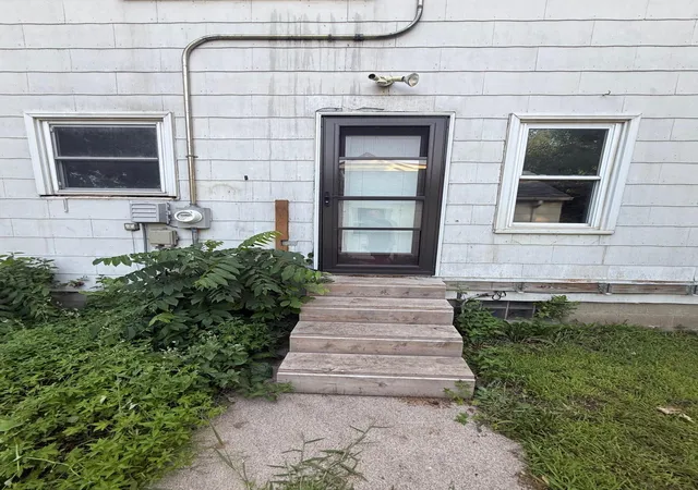 Photo 4 of Single family home for sale at 523 E 11th Street, Gibbon, MN 55335 | MLS# 6807700 | Listing updated on 2026-08-16