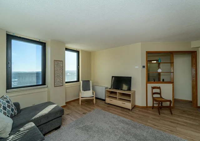 Photo 4 of Sale Pending at 220 Broadway Ave S #1112, Rochester, MN 55904 | MLS# 6808157 | Listing updated on 2026-08-31