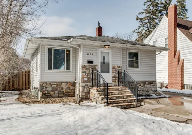 Homes for sale in Moorhead, MN | 1105 11th St S, Moorhead, MN 56560 | MLS# 6809531
