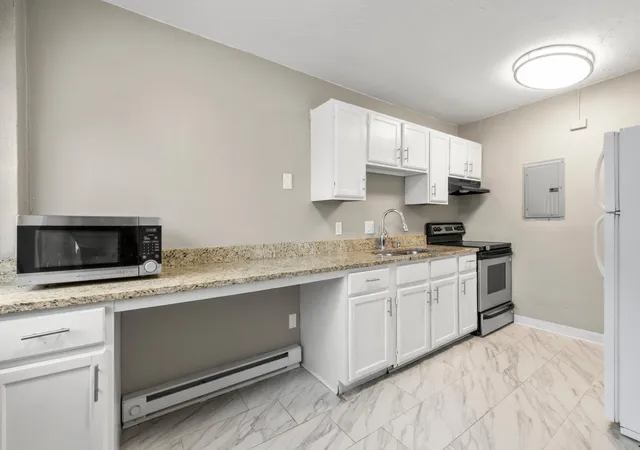 Homes for sale in Bloomington, MN | 1531 American Blvd E #101, Bloomington, MN 55425 | MLS# 6810137