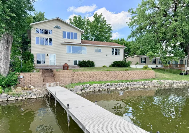 Photo 4 of Sale Pending at 6 Edgewater Rd, Slayton, MN 56172 | MLS# 6810221 | Listing updated on 2026-08-31