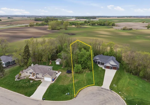Homes for sale in Hawley, MN | 529 Leonard St, Hawley, MN 56549 | MLS# 6810880