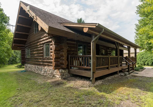 Photo 2 of Single family home for sale at 29633 390th Street, Le Sueur, MN 56058 | MLS# 6811114 | Listing updated on 2026-09-16