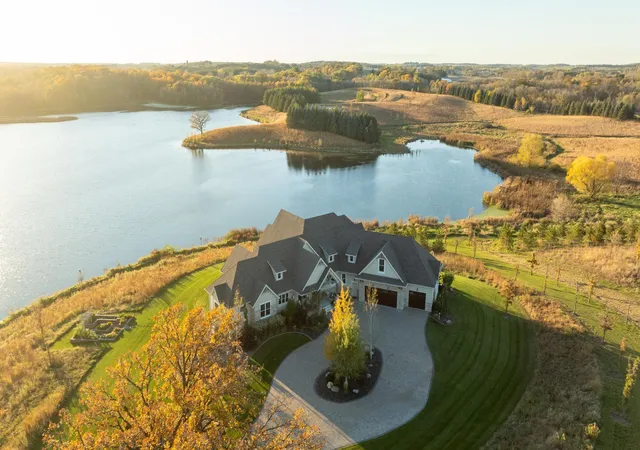 3rd image of 4026 Union Lake Trl, Northfield, MN 55057 | MLS# 6811339