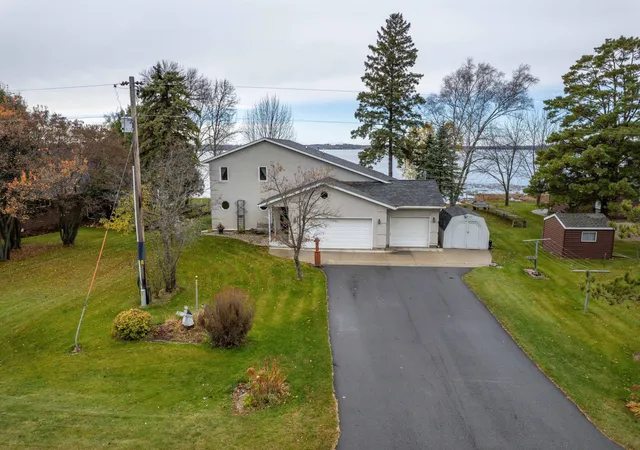 Homes for sale in Battle Lake, MN | 17159 Stalker Lake Rd, Battle Lake, MN 56515 | MLS# 6811434