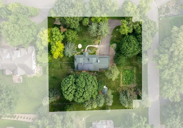 Homes for sale in Wayzata, MN | 2275 Linner Rd, Wayzata, MN 55391 | MLS# 6811862