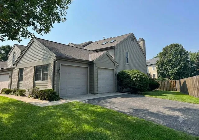 1st image of 1612 Rose Hill Cir, Saint Paul, MN 55108 | MLS# 6811893
