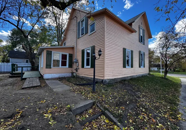 2nd image of 211 Maple Ave Ne, Cass Lake, MN 56633 | MLS# 6812101