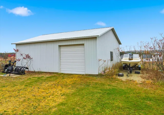 Photo 2 of Single family home for sale at 980 65th Avenue, Roberts, WI 54023 | MLS# 6812228 | Listing updated on 2026-09-22