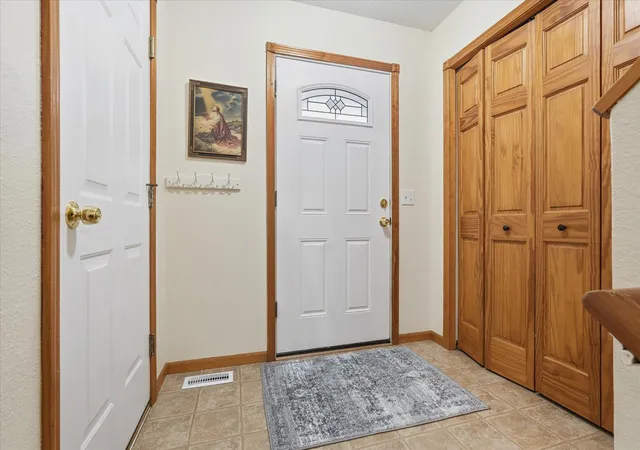 Photo 3 of Single family home for sale at 980 65th Avenue, Roberts, WI 54023 | MLS# 6812228 | Listing updated on 2026-09-22