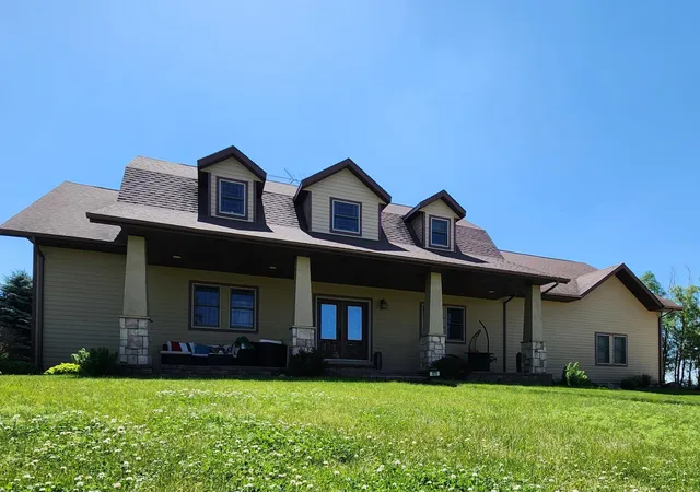 1st image of 573 State Hwy 30, Pipestone, MN 56164 | MLS# 6813252