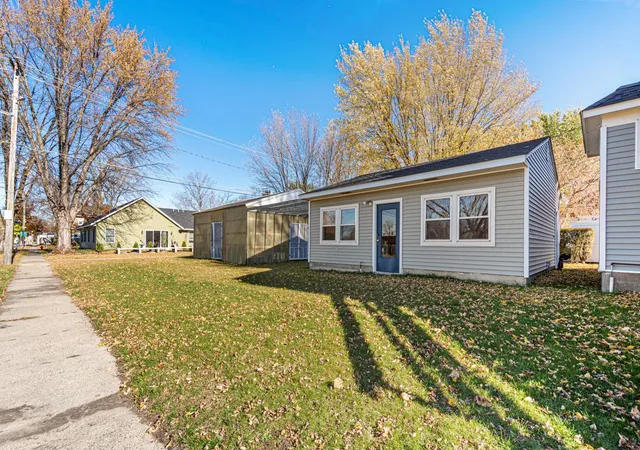 Listing Photo 4 - Condo for sale in building located at 208 Mn 5, Arlington, MN 55307