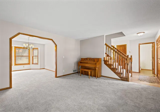 Homes for sale in Lakeville, MN | 10013 170Th St W, Lakeville, MN 55044 | MLS# 6815133