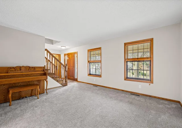 Homes for sale in Lakeville, MN | 10013 170Th St W, Lakeville, MN 55044 | MLS# 6815133