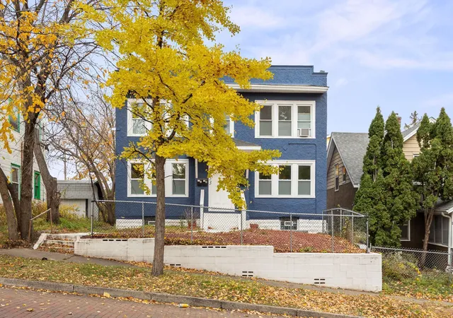 Homes for sale in Saint Paul, MN | 1153 Central Ave W, Saint Paul, MN 55104 | MLS# 6815182