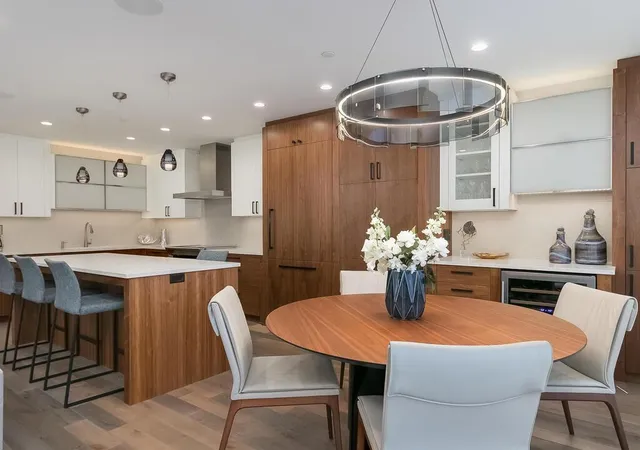 2nd image of 1201 Yale Pl #1107, Minneapolis, MN 55403 | MLS# 6815740