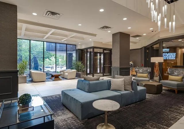 2nd image of 1201 Yale Pl, Minneapolis, MN 55403