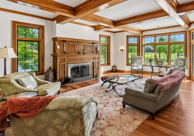 Photo 3 of Single family home for sale at 3 Circle E, Minneapolis, MN 55436 | MLS# 6816190 | Listing updated on 2026-08-06